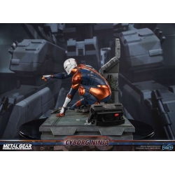 Cyborg Ninja (Gray Fox) by First 4 Figures F4F - Metal Gear Solid 57 x 37 x 41 cm statue