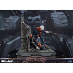 Cyborg Ninja (Gray Fox) by First 4 Figures F4F - Metal Gear Solid 57 x 37 x 41 cm statue