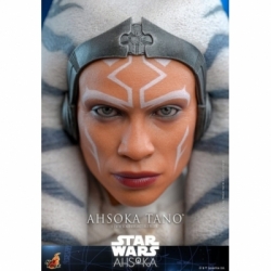 Ahsoka Tano by Hot Toys - TMS118 - Star Wars Ahsoka 1/6 scale action figure