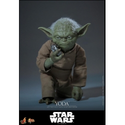 Yoda van Hot Toys - MMS878 - Star Wars Episode III: Revenge of the Sith 1/6 schaal actiefiguur
