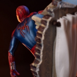 Spider-Man Art Scale de Iron Studios - figura Spider-Man Brand New Day a escala 1/10