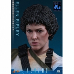 Ellen Ripley Deluxe by Hot Toys - MMS895 - Aliens 1/6 scale action figure