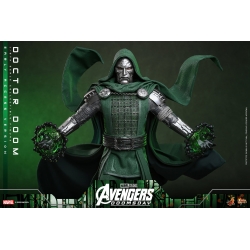 Doctor Doom di Hot Toys Early Access version - MMS906 - action figure Avengers: Doomsday in scala 1/6