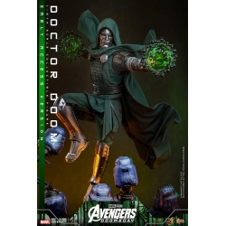 Doctor Doom de Hot Toys Early Access version - MMS906 - figura de acción Avengers: Doomsday a escala 1/6