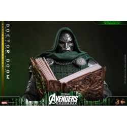Doctor Doom von Hot Toys Ultimate version - MMS907 - Avengers: Doomsday 1/6 Maßstab Actionfigur