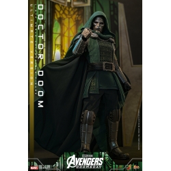 Doctor Doom de Hot Toys Ultimate version - MMS907 - figura de acción Avengers: Doomsday a escala 1/6