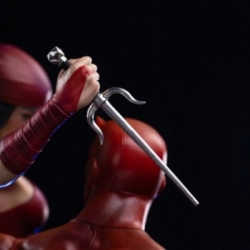 Daredevil and Elektra von Iron Studios - Marvel Comics 1/6 Maßstab Diorama