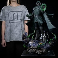 Doctor Doom Legacy Replica di Iron Studios - figura Avengers: Doomsday in scala 1/4