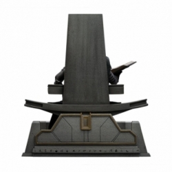 Doctor Doom (on throne) Art Scale di Iron Studios - figura Avengers: Doomsday in scala 1/10