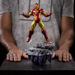 Iron Man BDS Art Scale di Iron Studios Deluxe version - figura Inifnity Gauntlet in scala 1/10