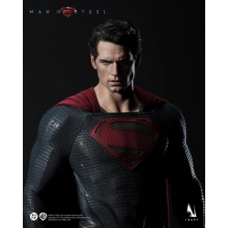 Superman par Inart - figurine 1/6 Man of Steel de 33 cm