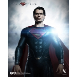 Superman di Inart - action figure Man of Steel in scala 1/6