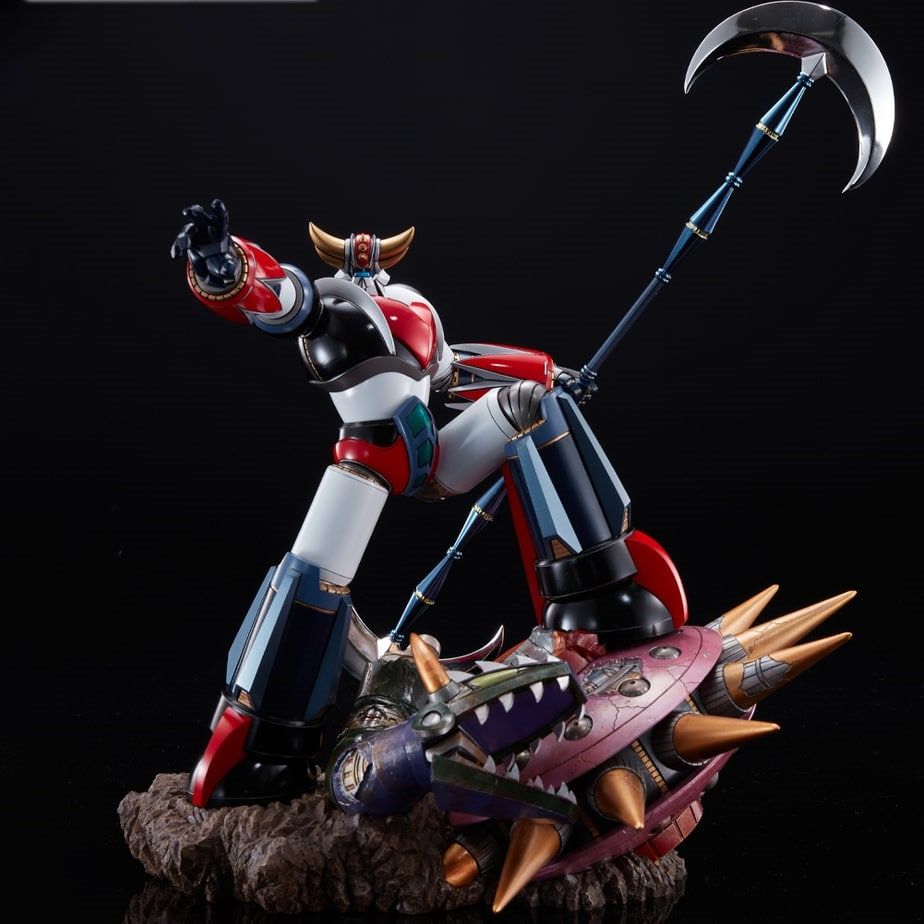Goldorak Bandai Tamashii Nations Figuarts Zero Touche Metallique statue (Goldorak)