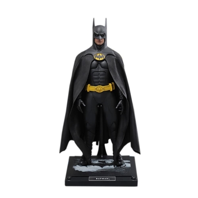 Batman Hot Toys MMS769 - Batman Returns 1/6 figure Batman Hot Toys MMS769 - Batman Returns 1/6 figure