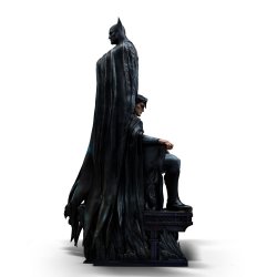 Batman And Bruce Wayne Batman Identity Legacy Replica Iron Studios - DC Comics standbeeld 1/4