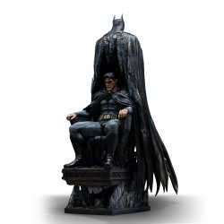 Batman And Bruce Wayne Batman Identity Legacy Replica Iron Studios - DC Comics standbeeld 1/4