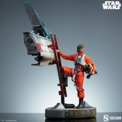 Luke Skywalker (X-Wing: Red Five Standing By) Premium Format by Sideshow Collectibles - Star Wars 1/4 scale statue