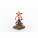 Crash Bandicoot Classic par First 4 Figures F4F - figurine de 32 cm