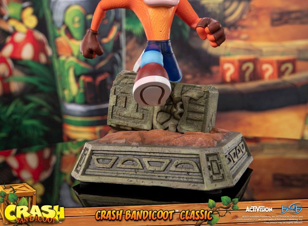 Crash Bandicoot Classic par First 4 Figures F4F - figurine de 32 cm