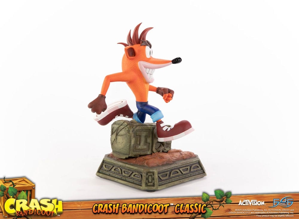 Crash Bandicoot by First 4 Figures F4F Classic version - Crash Bandicoot 32 cm figure