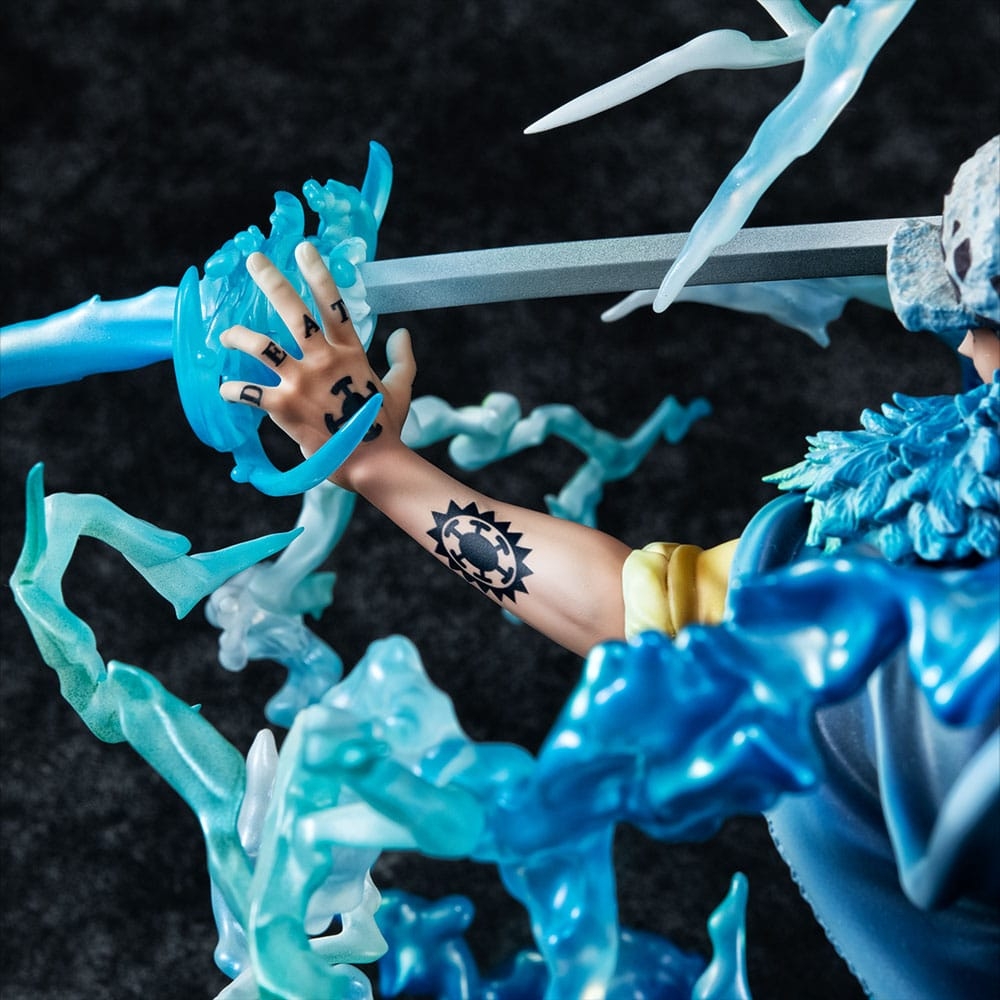 Trafalgar Law (Surgeon of Death - Awakened) Portrait of Pirates POP Wa Maximum by Megahouse - One Piece 27 cm figure