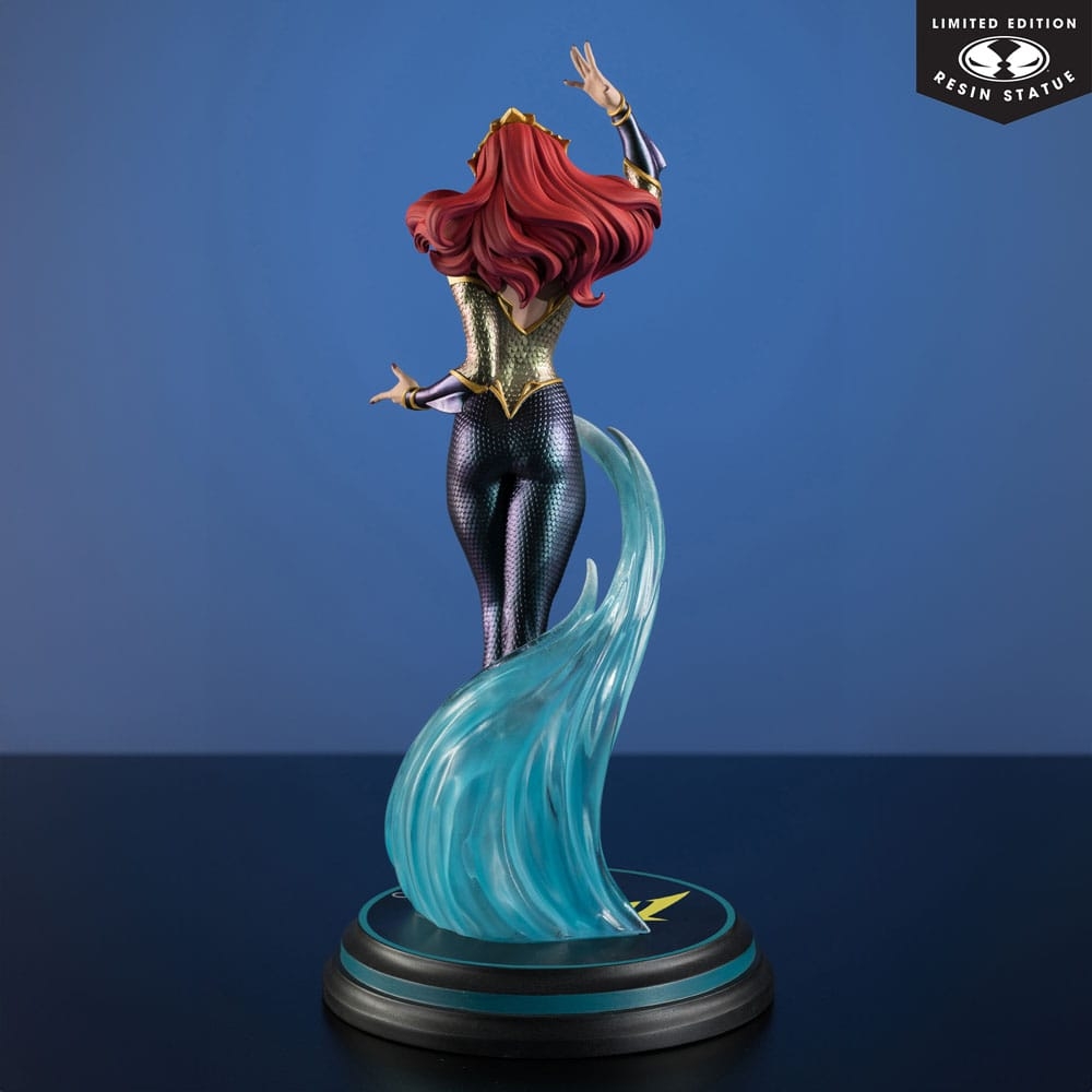 Mera DC Cover Girls par McFarlane Toys - figurine 1/8 DC Comics de 26 cm