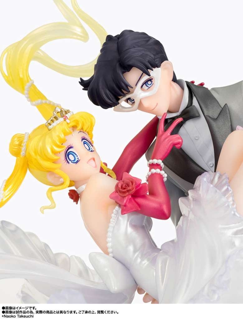 Usagi et Tuxedo Mask Figuarts Zero Chouette par Bandai Tamashii Nations - diorama Sailor Moon de 24 cm