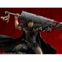 Guts (Black Swordsman) par Medicos - figurine 1/7 Berserk de 27 cm