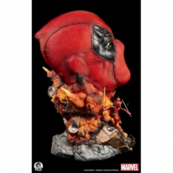 Deadpool Fine Art von Premium Collectibles Studio - Marvel 42 x 26 x 29 cm bust