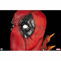 Deadpool Fine Art von Premium Collectibles Studio - Marvel 42 x 26 x 29 cm bust