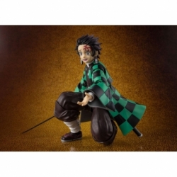 Tanjiro Kamado (Battle In The Infinity Castle) SH Figuarts par Bandai - figurine Demon Slayer de 14 cm