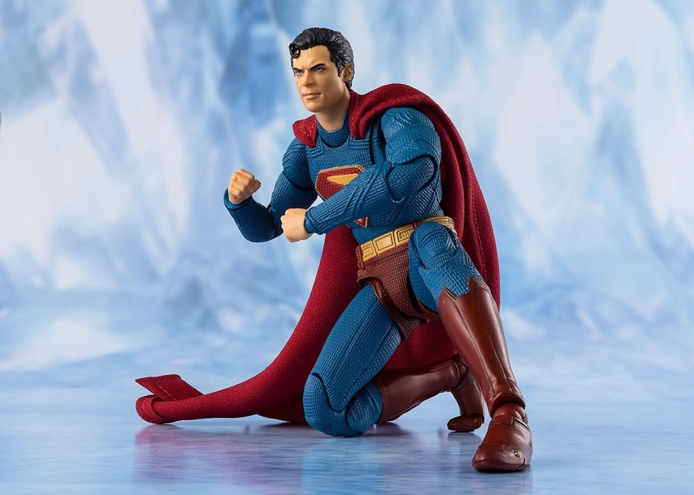 Superman SH Figuarts par Bandai Tamashii Nations - figurine Superman (2025) de 16 cm