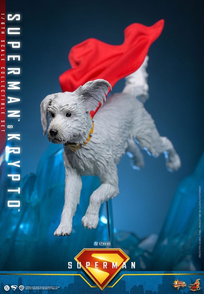 Superman et Krypto par Hot Toys - figurines 1/6 Superman 2025 de 33 cm - Reference MMS812