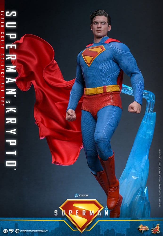 Superman et Krypto par Hot Toys - figurines 1/6 Superman 2025 de 33 cm - Reference MMS812