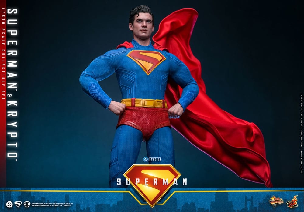 Superman et Krypto par Hot Toys - figurines 1/6 Superman 2025 de 33 cm - Reference MMS812