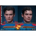 Superman et Krypto par Hot Toys - figurines 1/6 Superman 2025 de 33 cm - Reference MMS812 Superman et Krypto par Hot Toys - figurines 1/6 Superman 2025 de 33 cm - Reference MMS812