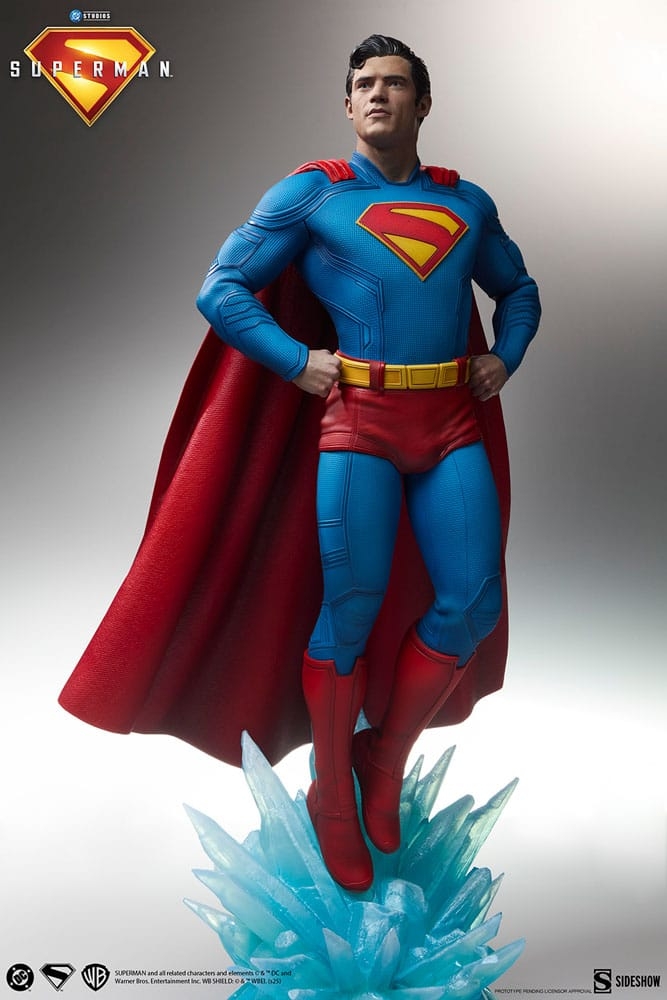 Superman Premium Format par Sideshow Collectibles - statue 1/4 Superman 2025 de 61 cm