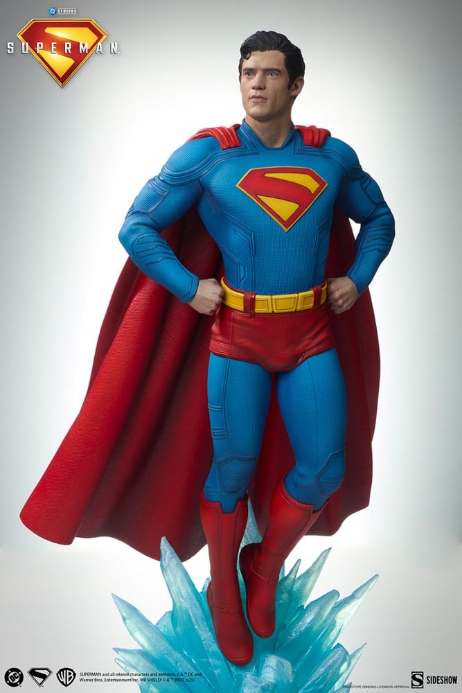 Superman Premium Format par Sideshow Collectibles - statue 1/4 Superman 2025 de 61 cm