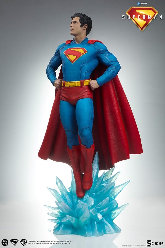 Superman Premium Format par Sideshow Collectibles - statue 1/4 Superman 2025 de 61 cm