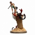 Lara Croft (The Ruins Of Revelation) Miniature Statue par Weta - figurine Tomb Raider de 21 cm