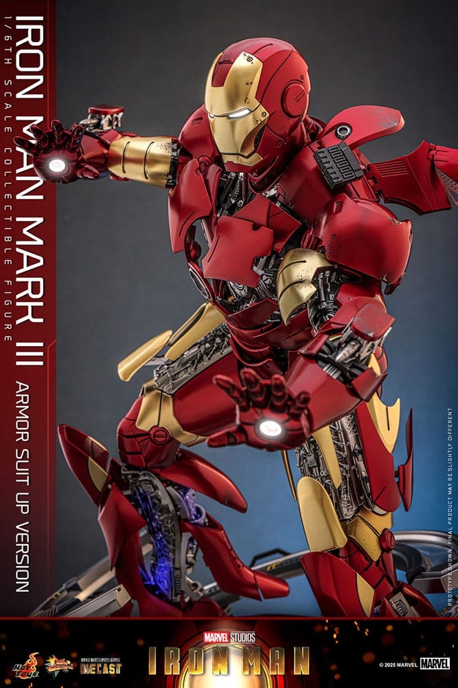 Iron Man Mark III (Armor Suit-Up Version) par Hot Toys - figurine 1/6 Iron Man de 32 cm - Reference MMS825D72
