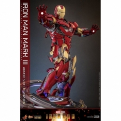 Iron Man Mark III (Armor Suit-Up Version) by Hot Toys - Iron Man 1/6 scale action figure - Reference MMS825D72