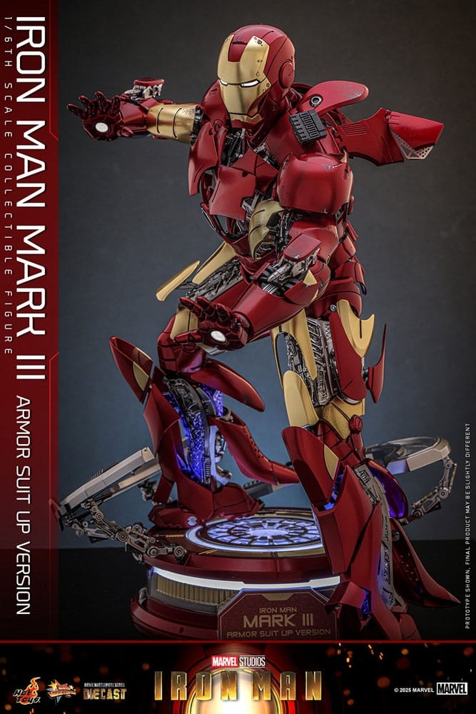 Iron Man Mark III (Armor Suit-Up Version) par Hot Toys - figurine 1/6 Iron Man de 32 cm - Reference MMS825D72