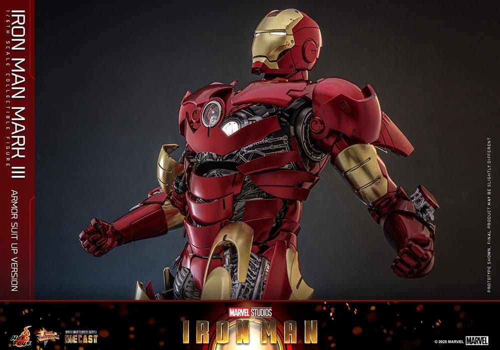 Iron Man Mark III (Armor Suit-Up Version) par Hot Toys - figurine 1/6 Iron Man de 32 cm - Reference MMS825D72