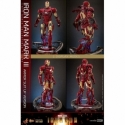 Iron Man Mark III (Armor Suit-Up Version) par Hot Toys - figurine 1/6 Iron Man de 32 cm - Reference MMS825D72