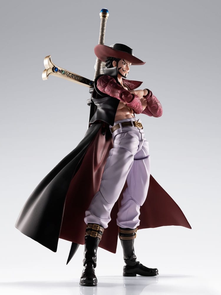 Dracule Mihawk (Hawkeye) SH Figuarts par Bandai Tamashii Nations - figurine One Piece de 17 cm