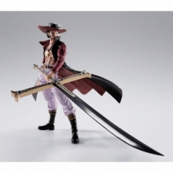 Dracule Mihawk (Hawkeye) SH Figuarts by Bandai Tamashii Nations - One Piece 17 cm action figure