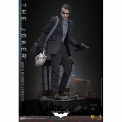 The Joker (Bank Robber Version) by Hot Toys Collector version - The Dark Knight Trilogy 1/6 scale action figure - Reference DX50