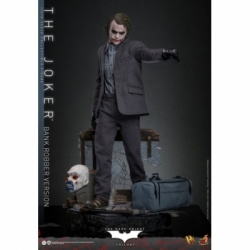 The Joker (Bank Robber Version) by Hot Toys Collector version - The Dark Knight Trilogy 1/6 scale action figure - Reference DX50
