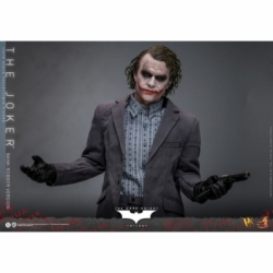The Joker (Bank Robber Version) by Hot Toys Collector version - The Dark Knight Trilogy 1/6 scale action figure - Reference DX50